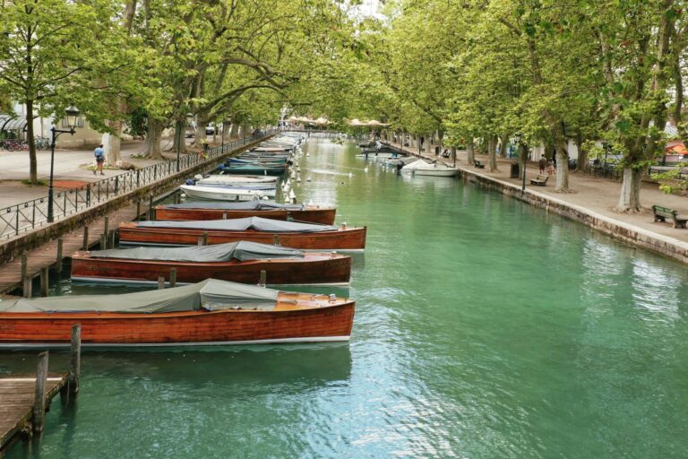 annecy france 2023 11 27 05 30 50 utc